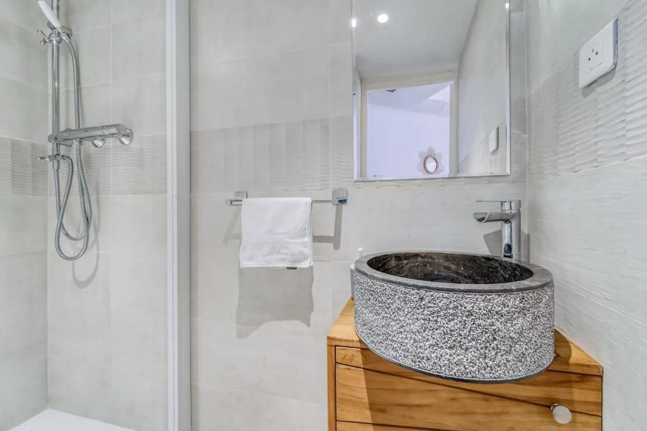 Beautiful Apartement Next To Galerie Lafayette Li Paris